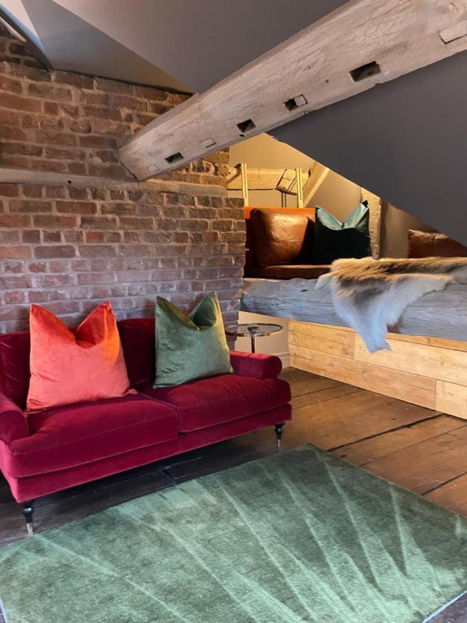 The Cocktail Lounge At Cheshire Boutique Bathhouse Appartement Nantwich Buitenkant foto