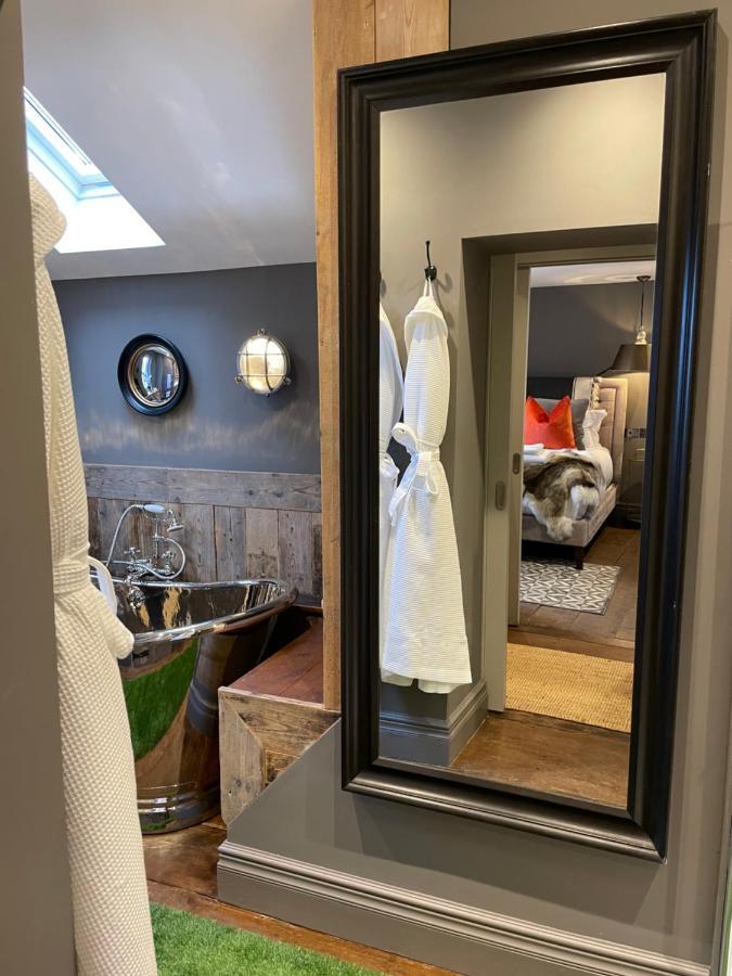 The Cocktail Lounge At Cheshire Boutique Bathhouse Appartement Nantwich Buitenkant foto