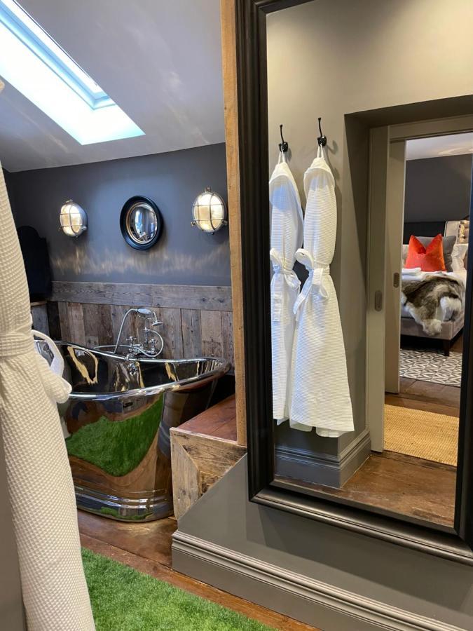 The Cocktail Lounge At Cheshire Boutique Bathhouse Appartement Nantwich Buitenkant foto