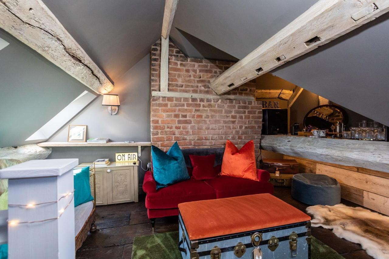The Cocktail Lounge At Cheshire Boutique Bathhouse Appartement Nantwich Buitenkant foto