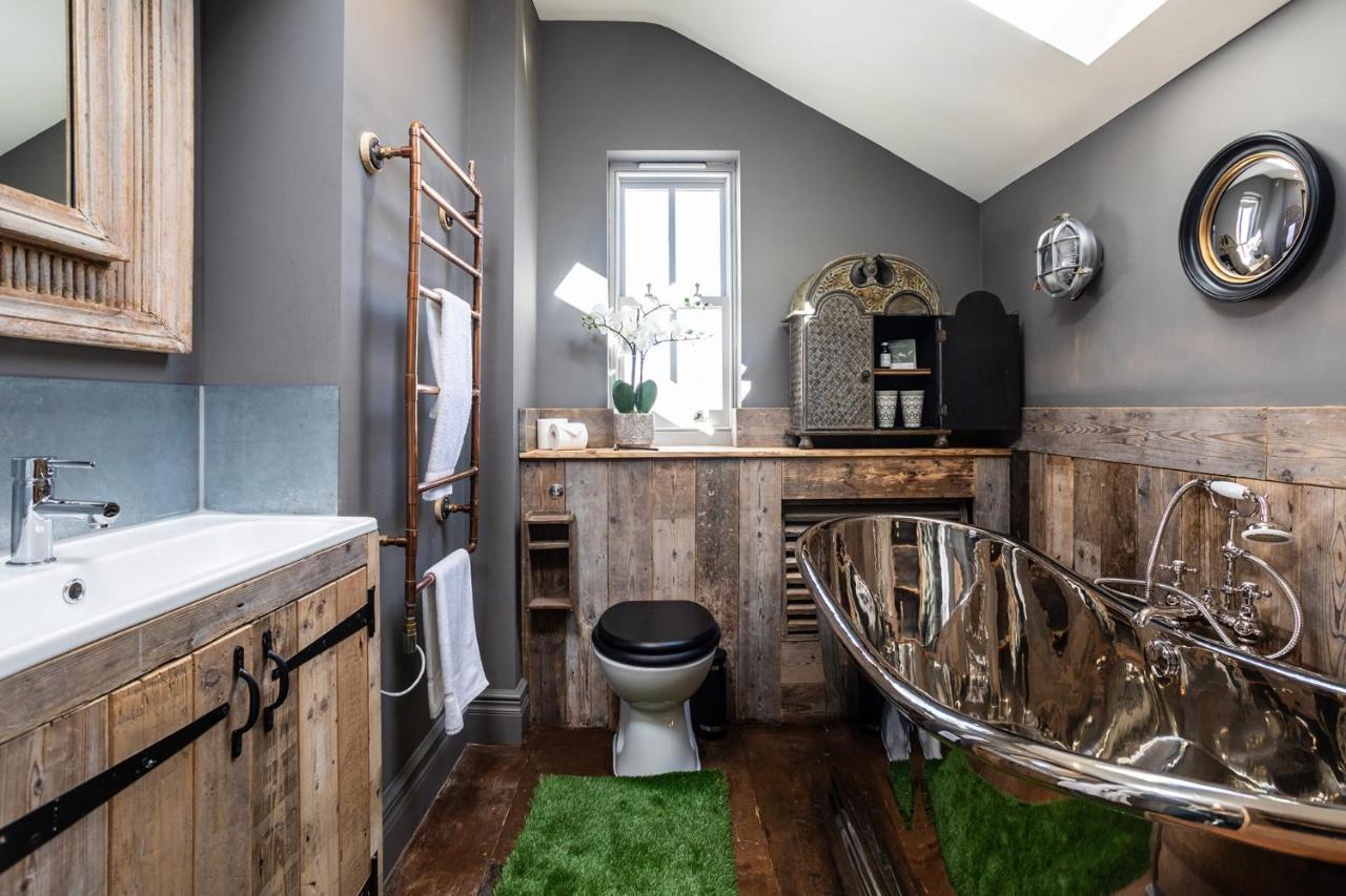 The Cocktail Lounge At Cheshire Boutique Bathhouse Appartement Nantwich Buitenkant foto