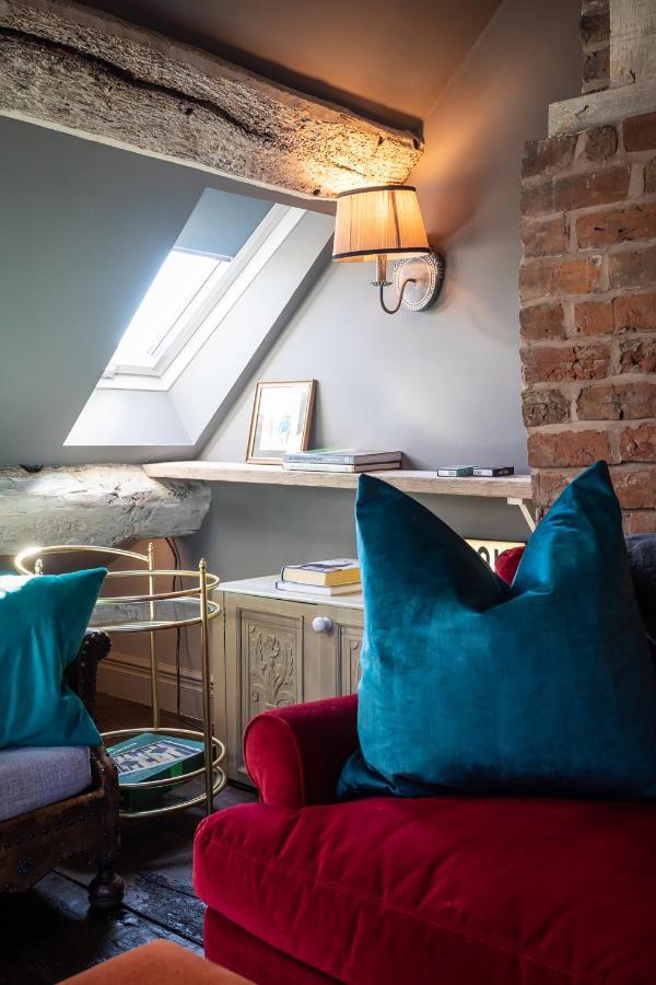 The Cocktail Lounge At Cheshire Boutique Bathhouse Appartement Nantwich Buitenkant foto